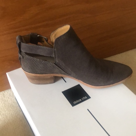 Dolce Vita anthracite (grey) nubuck Kara booties great condition. Worn twice - Picture 8 of 13
